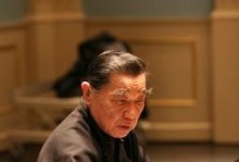 钢琴红楼馆奴隶攻略（探索红楼馆中奴隶的命运，穿越时光感受残酷的历史）